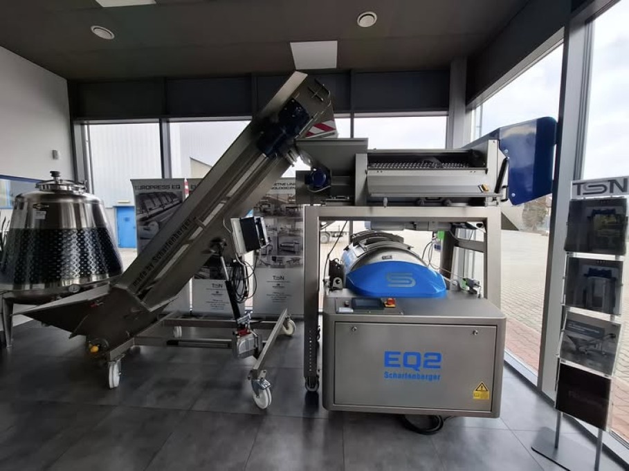 Przedstawiamy Wam naszą najmniejszą linie do przetwórstwa winogron 